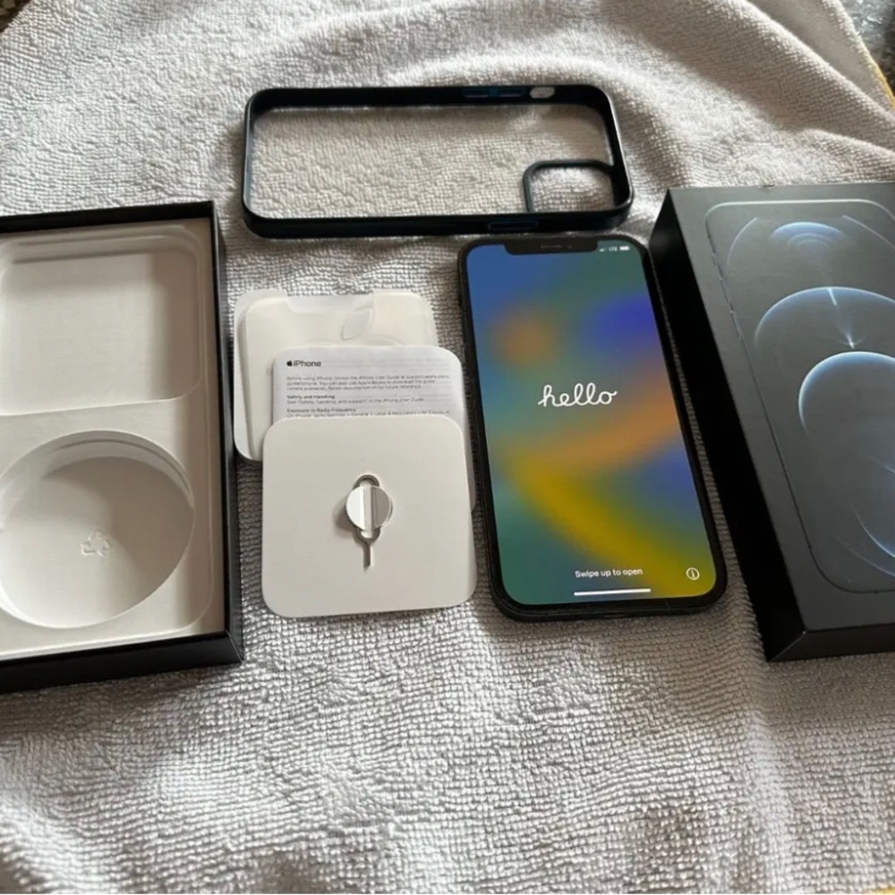Apple iPhone 12 Pro Max - 64GB - Midnight Green (T-Mobile) A2161 (CDMA + GSM)
